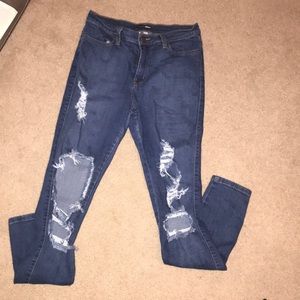 Fashion Nova ripped Jeans